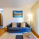 Palm Tree By Your Key Apartamento